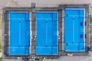 Installer un terrain de tennis
