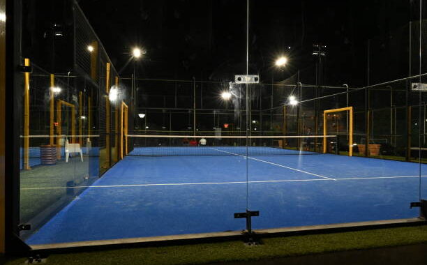 Construction court de tennis